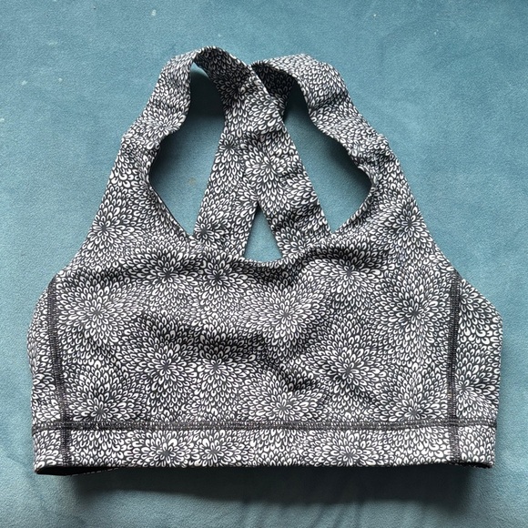 Black and White Patterned Sports Bra - Picture 1 of 3